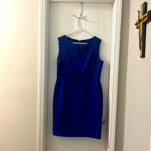 Tahari 12 petite